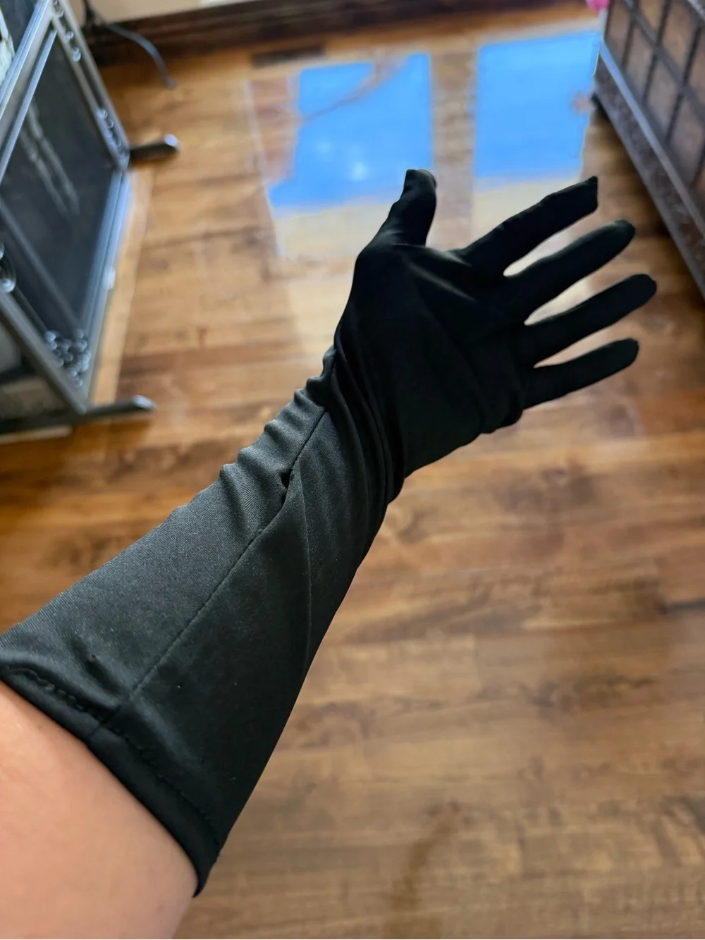 Long Evening Gloves one size run a little bit small pointy fingers